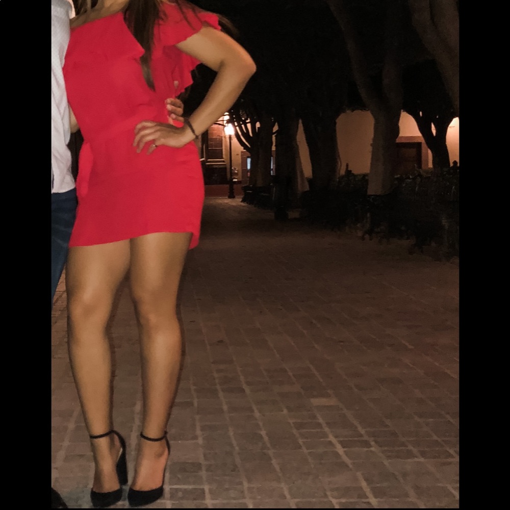 Sexy red dress ♥️
